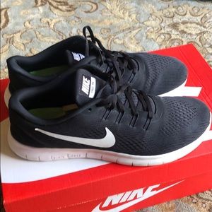 Nike Free RN Men’s SZ 10.5